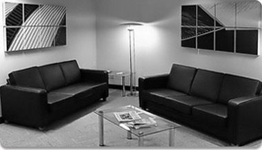 Resources/bespokeArtwork1_slide_moo-ss_item7a193_78_moo1-1p3_.jpg